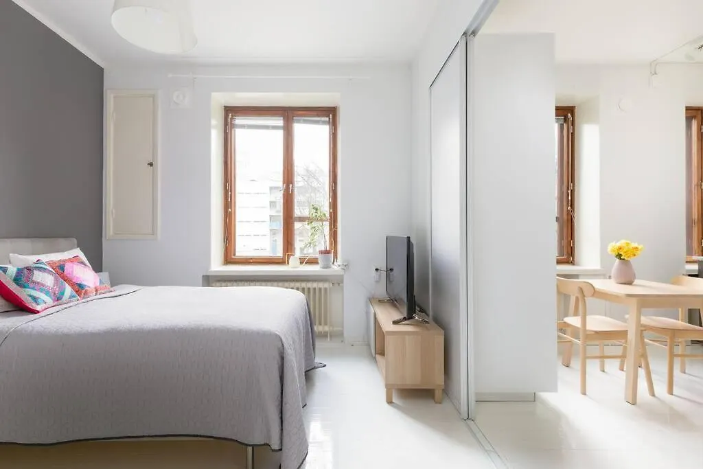 הלסינקי Charming Suite With Garden Views Steps From Metro 0*,  פינלנד
